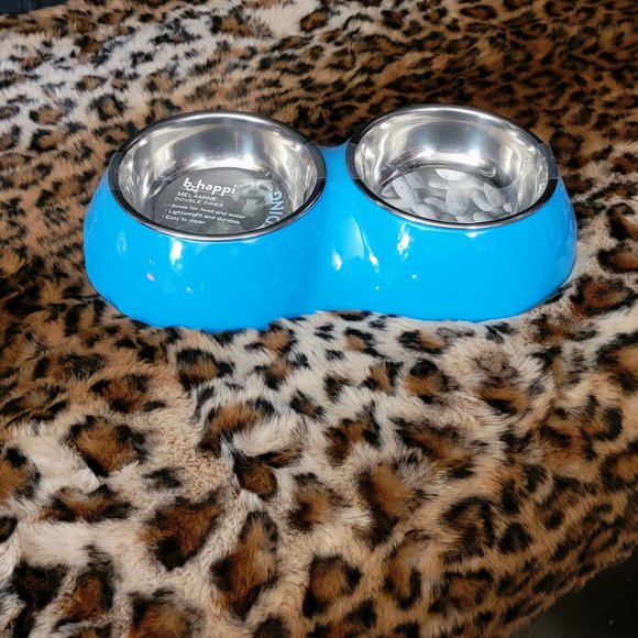 Pet Bowl Set Dog or Cat.. small.. Bran New!!! - Picture 2 of 3